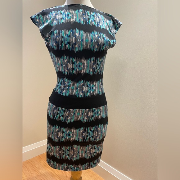 Summer day or work dress - Picture 2 of 8